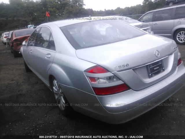 WDDNG86X09A245897 - 2009 MERCEDES-BENZ S 550 4MATIC SILVER photo 3