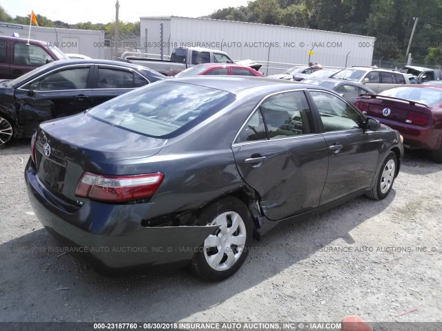 4T1BE46K27U033302 - 2007 TOYOTA CAMRY NEW GENERAT CE/LE/XLE/SE GRAY photo 4