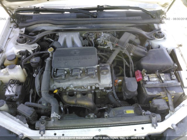 2T1FF28P72C598330 - 2002 TOYOTA CAMRY SOLARA SE/SLE თეთრი ფოტო 10
