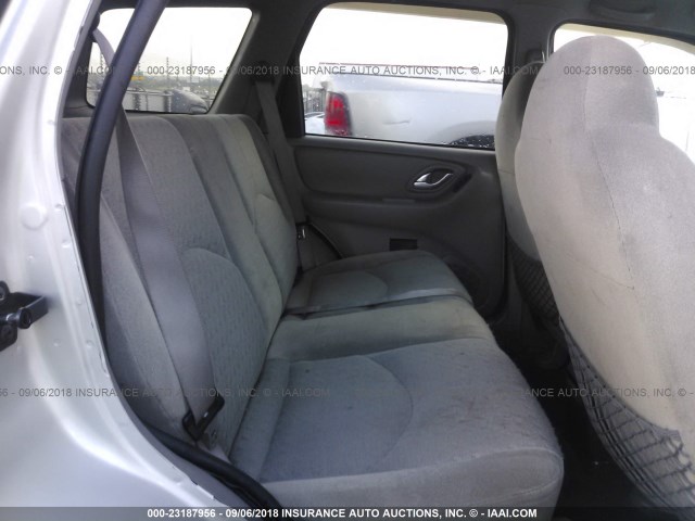 4F2YU06121KM57972 - 2001 MAZDA TRIBUTE DX 银色 照片 8