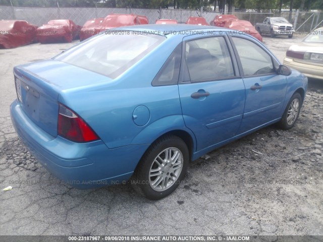 1FAFP34NX7W270671 - 2007 FORD FOCUS ZX4/S/SE/SES ლურჯი ფოტო 4