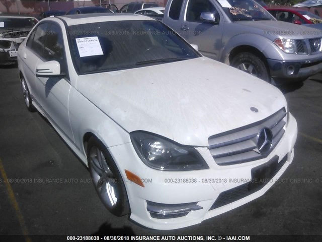 WDDGF4HB7DA809818 - 2013 MERCEDES-BENZ C 250 WHITE photo 1