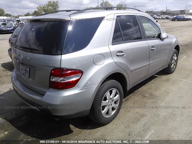 4JGBB86E96A041813 - 2006 MERCEDES-BENZ ML 350 SILVER photo 4