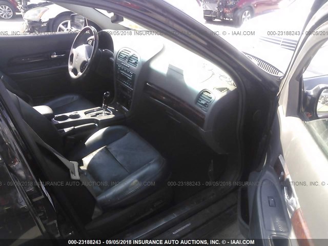 1LNHM87A12Y632025 - 2002 LINCOLN LS 黑色 照片 5
