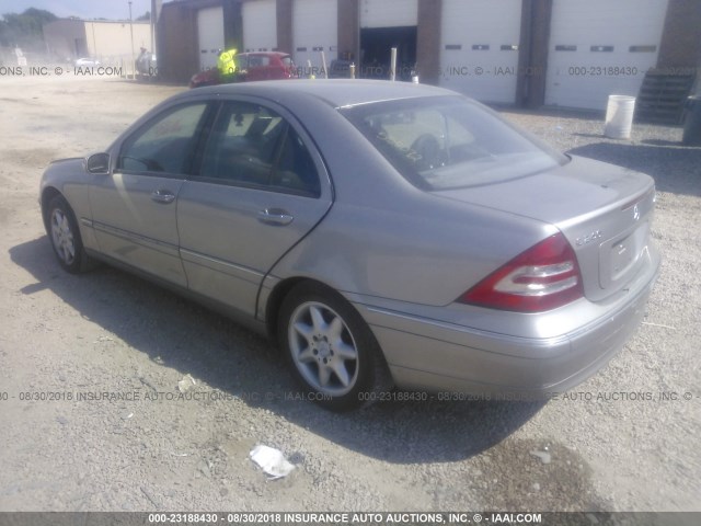 WDBRF81J44F550072 - 2004 MERCEDES-BENZ C 240 4MATIC SILVER photo 3