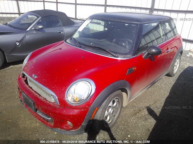 WMWSU3C50DT678920 - 2013 MINI COOPER RED photo 2