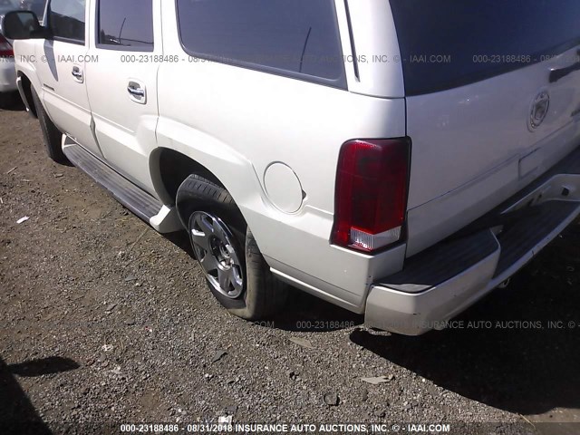 1GYEK63N74R196380 - 2004 CADILLAC ESCALADE LUXURY WHITE photo 6