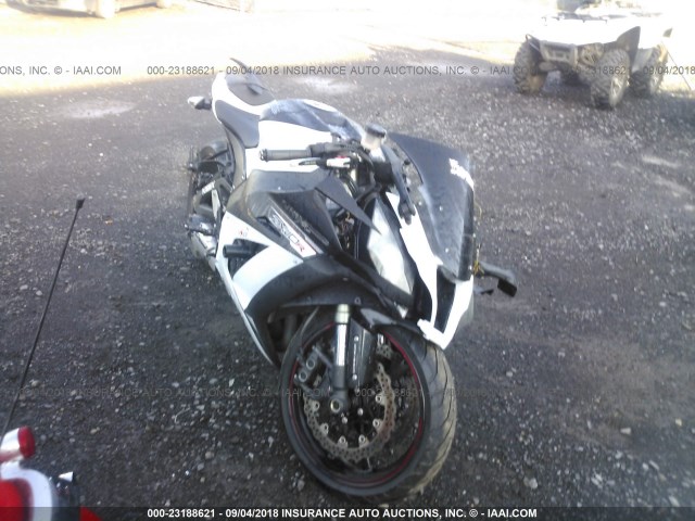 JKAZXCK15DA008017 - 2013 KAWASAKI ZX1000 K WHITE photo 1