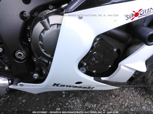 JKAZXCK15DA008017 - 2013 KAWASAKI ZX1000 K WHITE photo 8