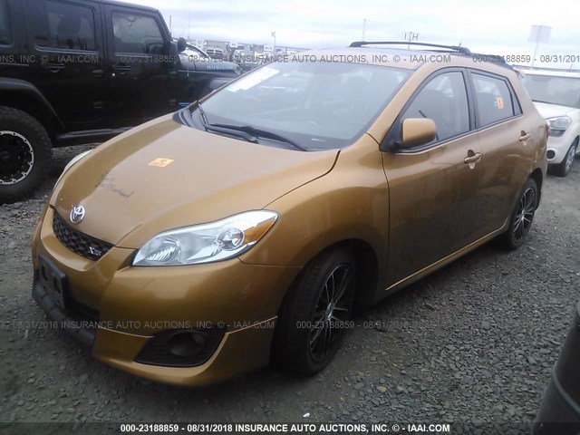 2T1GE40E59C003644 - 2009 TOYOTA COROLLA MATRIX XRS ORANGE photo 2