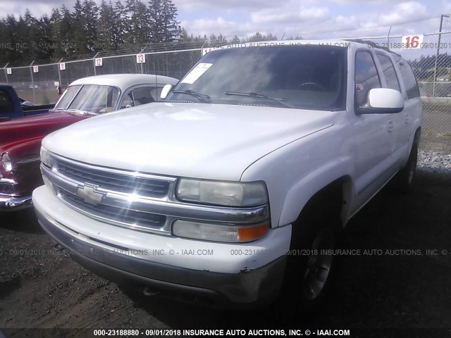 3GNFK16T11G186146 - 2001 CHEVROLET SUBURBAN K1500 WHITE photo 2