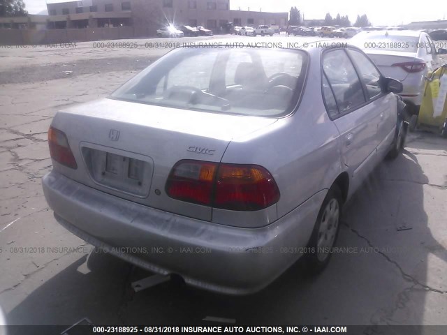 2HGEJ6619YH533172 - 2000 HONDA CIVIC SE SILVER photo 4