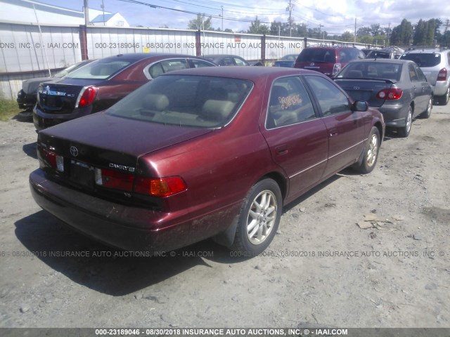 4T1BF28K81U117050 - 2001 TOYOTA CAMRY LE/XLE RED photo 4