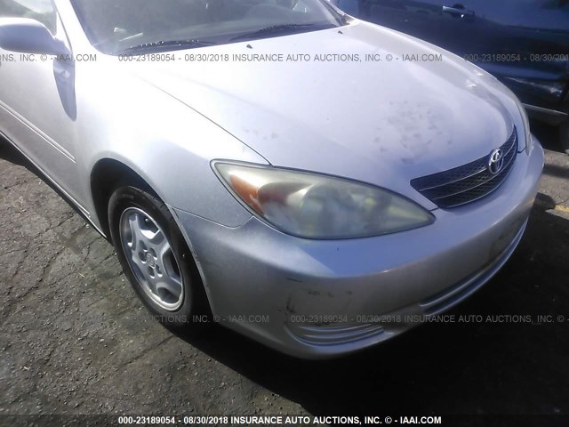 4T1BF32K33U048981 - 2003 TOYOTA CAMRY LE/XLE/SE Gümüş foto 6