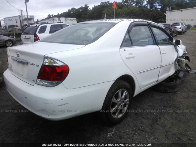 4T1BF30K75U087823 - 2005 TOYOTA CAMRY LE/XLE/SE Ақ фото 4