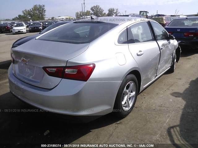 1G1ZB5ST4JF182928 - 2018 CHEVROLET MALIBU LS 银色 照片 4