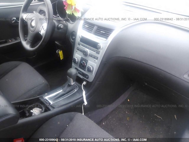 1G1ZC5E04CF119104 - 2012 CHEVROLET MALIBU 1LT თეთრი ფოტო 5