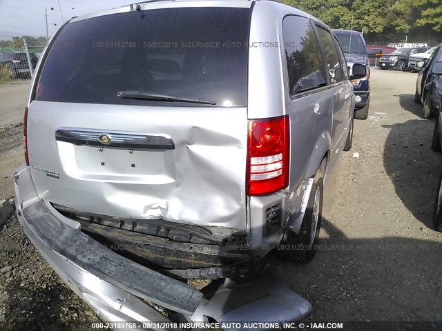 2A8HR54P78R699375 - 2008 CHRYSLER TOWN & COUNTRY TOURING SILVER photo 4