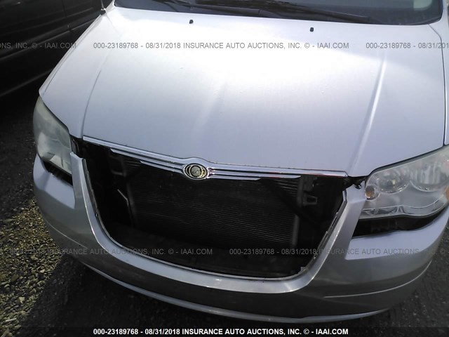 2A8HR54P78R699375 - 2008 CHRYSLER TOWN & COUNTRY TOURING SILVER photo 6