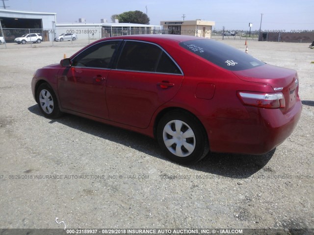 4T1BE46K17U019844 - 2007 TOYOTA CAMRY CE/LE/XLE/SE RED photo 3
