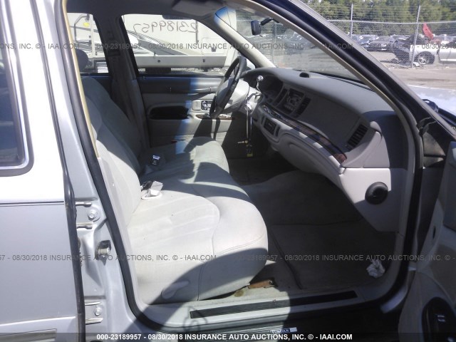 1LNLM81W4TY666315 - 1996 LINCOLN TOWN CAR EXECUTIVE GRAY photo 5