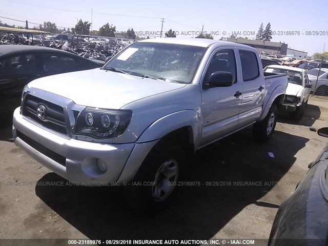 5TEJU62NX5Z038203 - 2005 TOYOTA TACOMA DOUBLE CAB PRERUNNER SILVER photo 2