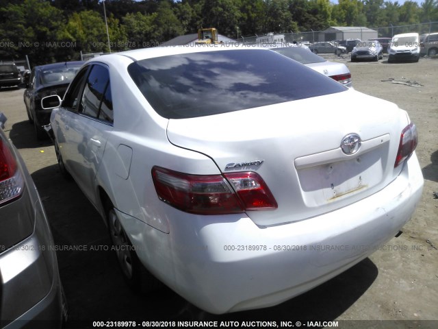 JTNBE46K573118933 - 2007 TOYOTA CAMRY NEW GENERAT CE/LE/XLE/SE WHITE photo 3