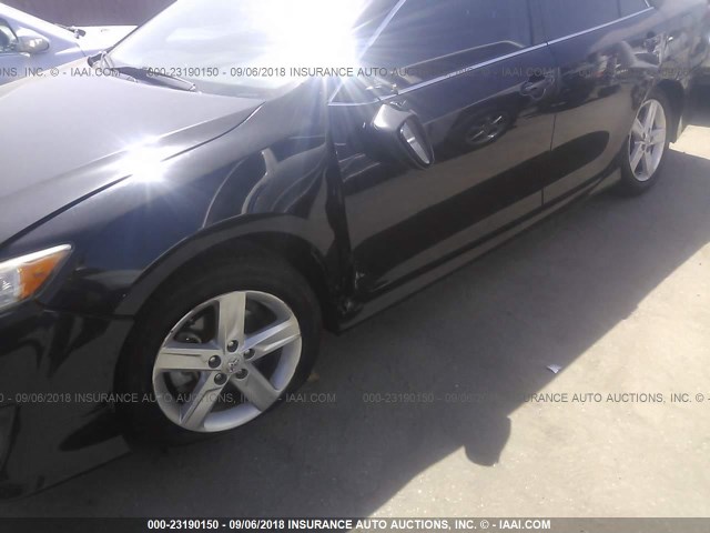 4T1BF1FK4EU356016 - 2014 TOYOTA CAMRY L/SE/LE/XLE შავი ფოტო 6