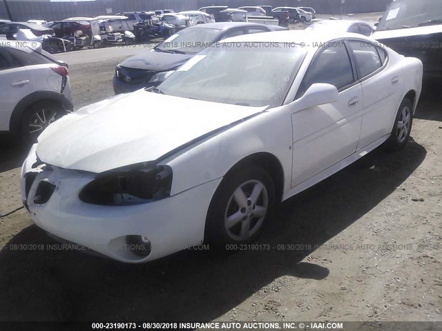 2G2WP552271186186 - 2007 PONTIAC GRAND PRIX WHITE photo 2