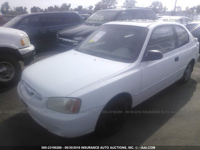 KMHCG35C31U115422 - 2001 HYUNDAI ACCENT GS WHITE photo 2
