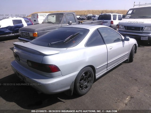 JH4DC4366TS011317 - 1996 ACURA INTEGRA SE SILVER photo 4