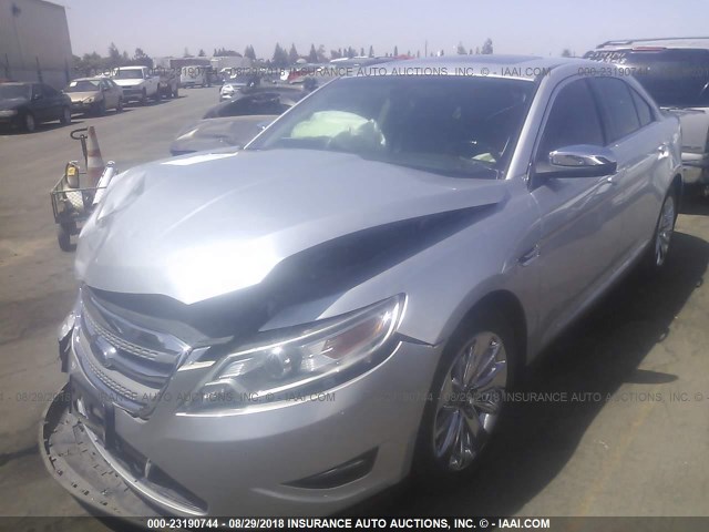 1FAHP2FW3AG110674 - 2010 FORD TAURUS LIMITED SILVER photo 2