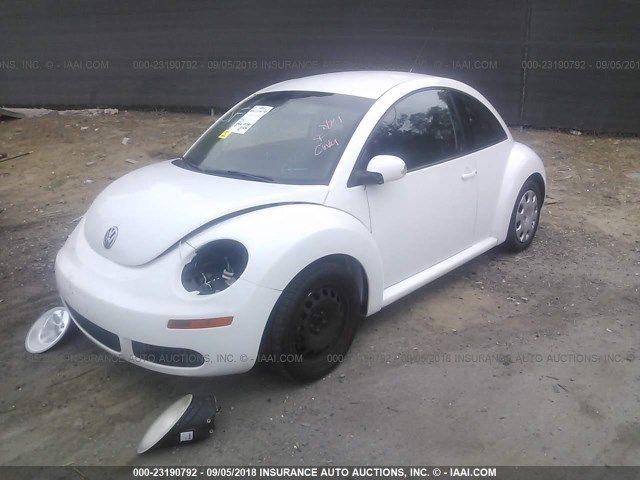 3VWPG3AG2AM011519 - 2010 VOLKSWAGEN NEW BEETLE 白色 照片 2