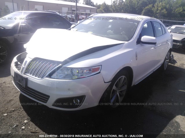 1LNHL9DR8CG802018 - 2012 LINCOLN MKS WHITE photo 2