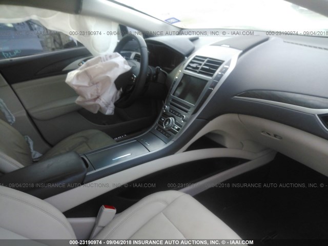 3LN6L5E94JR605495 - 2018 LINCOLN MKZ RESERVE თეთრი ფოტო 5