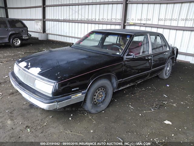 1G4HR54CXJH442017 - 1988 BUICK LESABRE LIMITED BLACK photo 2