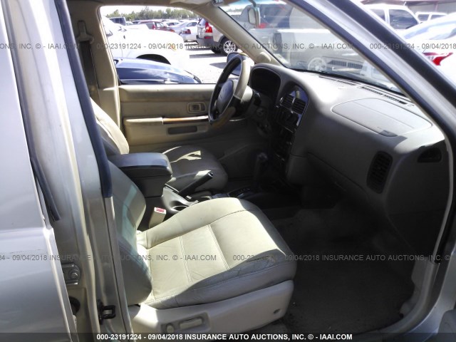 JN8AR05S2XW326639 - 1999 NISSAN PATHFINDER XE/LE Champagne photo 5