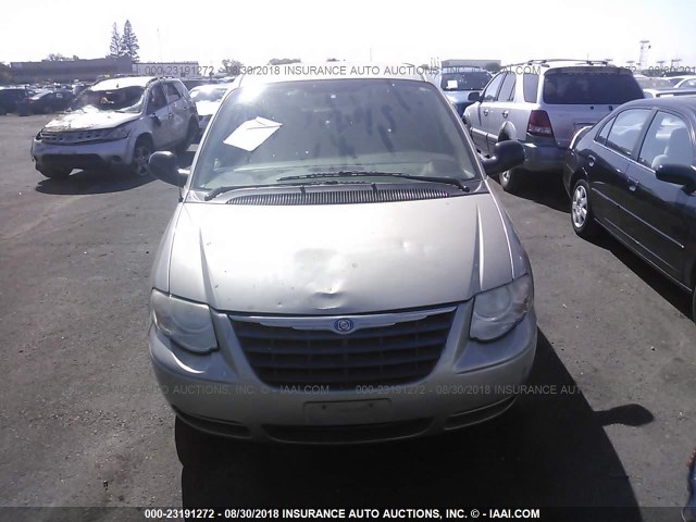2A4GP44R97R231600 - 2007 CHRYSLER TOWN & COUNTRY LX GOLD photo 6