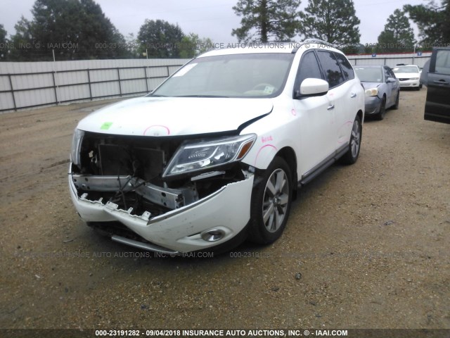 5N1AR2MN3EC635131 - 2014 NISSAN PATHFINDER S/SV/SL/PLATINUM WHITE photo 2