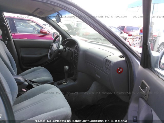 4T1BG12K3TU769013 - 1996 TOYOTA CAMRY DX/LE/XLE ვერცხლისფერი ფოტო 5