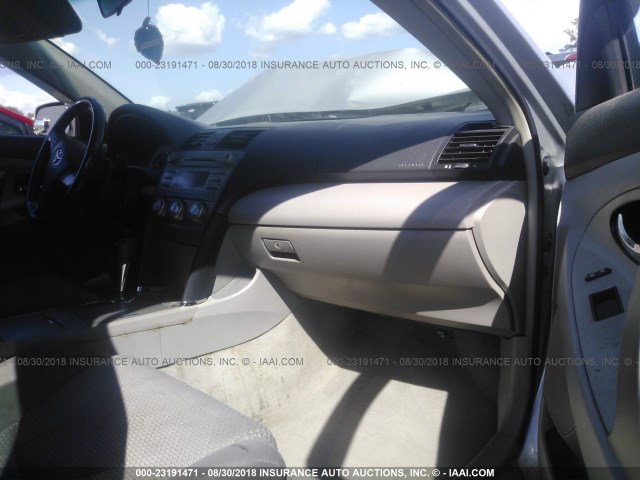 4T1BE46K67U104355 - 2007 TOYOTA CAMRY NEW GENERAT CE/LE/XLE/SE GRAY photo 5