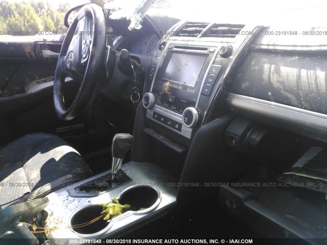 4T1BF1FK5EU733002 - 2014 TOYOTA CAMRY L/SE/LE/XLE 红色 照片 5