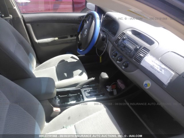 4T1BE32K92U062935 - 2002 TOYOTA CAMRY LE/XLE/SE Қызыл фото 5