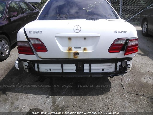 WDBJF82J72X068621 - 2002 MERCEDES-BENZ E 320 4MATIC WHITE photo 6