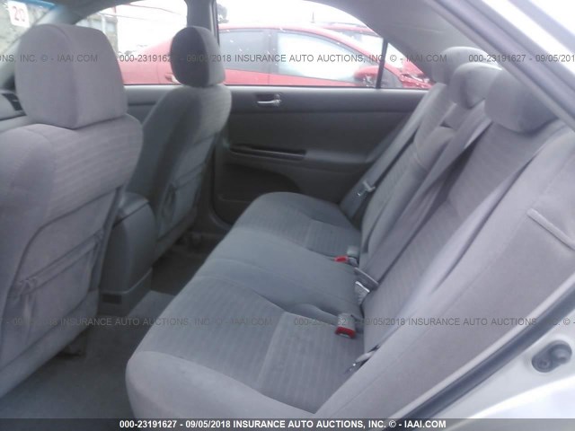4T1BE32KX5U058042 - 2005 TOYOTA CAMRY LE/XLE/SE 银色 照片 8