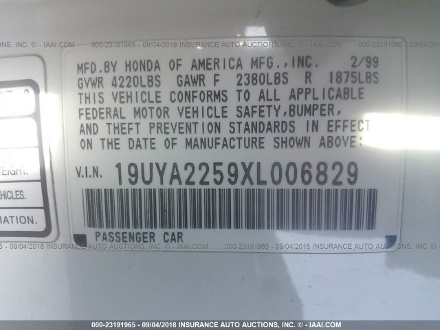 19UYA2259XL006829 - 1999 ACURA 3.0CL WHITE photo 9