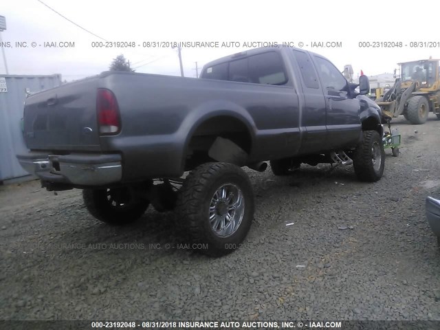 1FTNX21F52EA94446 - 2002 FORD F250 SUPER DUTY GRAY photo 4