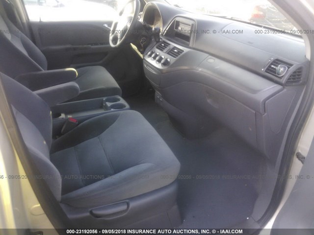 5FNRL38265B090009 - 2005 HONDA ODYSSEY LX SILVER photo 5