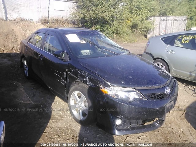4T1BF1FK4CU508230 - 2012 TOYOTA CAMRY SE/LE/XLE შავი ფოტო 1