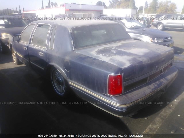 1LNLM81W9SY645460 - 1995 LINCOLN TOWN CAR EXECUTIVE BLUE photo 3